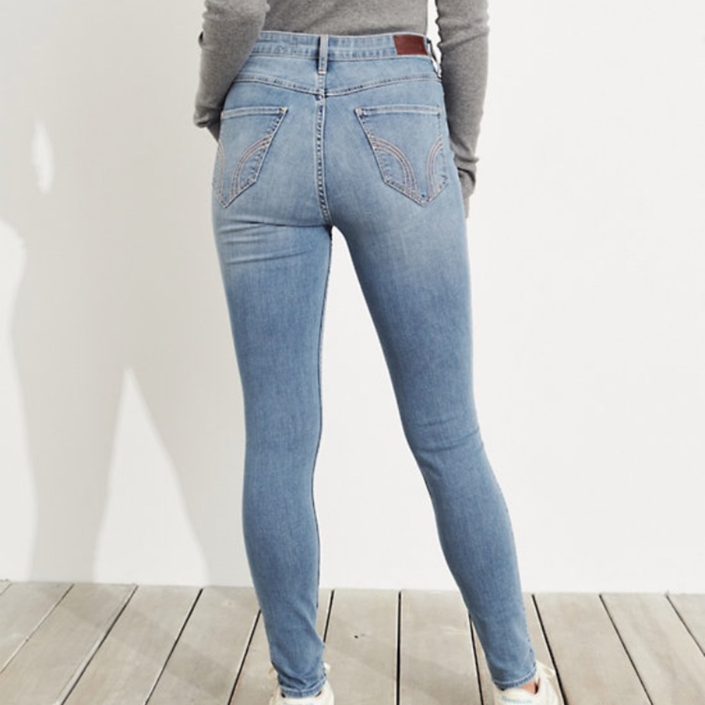 Hollister High Rise Skinny Jean